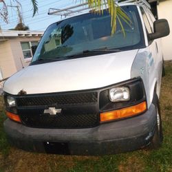 2008 Chevy Express 3500