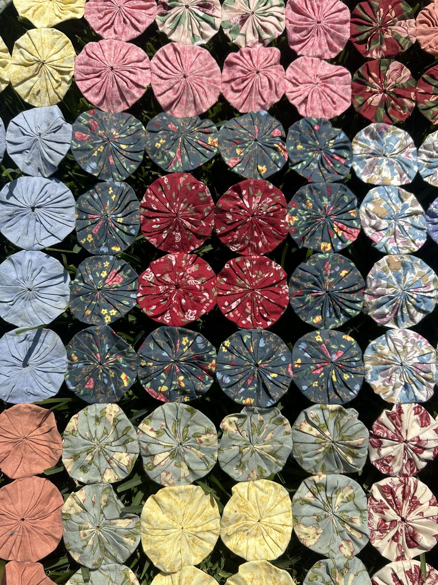 Beautiful vintage pinwheel quilt