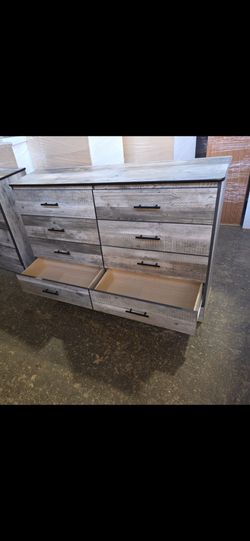 Dresser whitewash