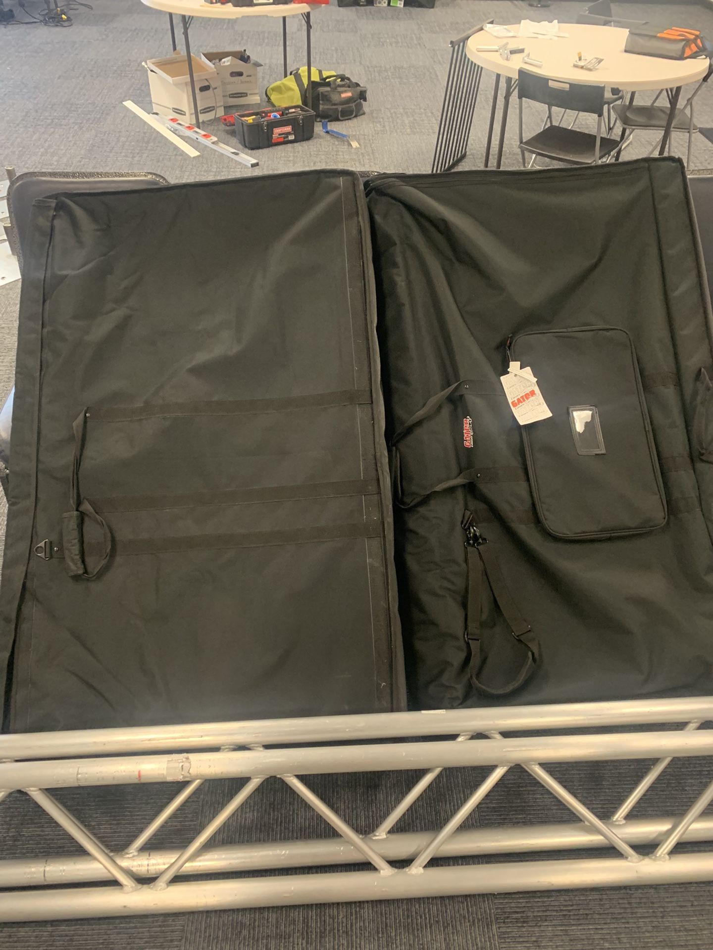 55in Tv Cases