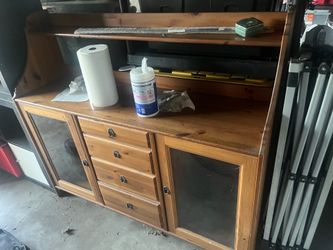 Wood sideboard with hutch