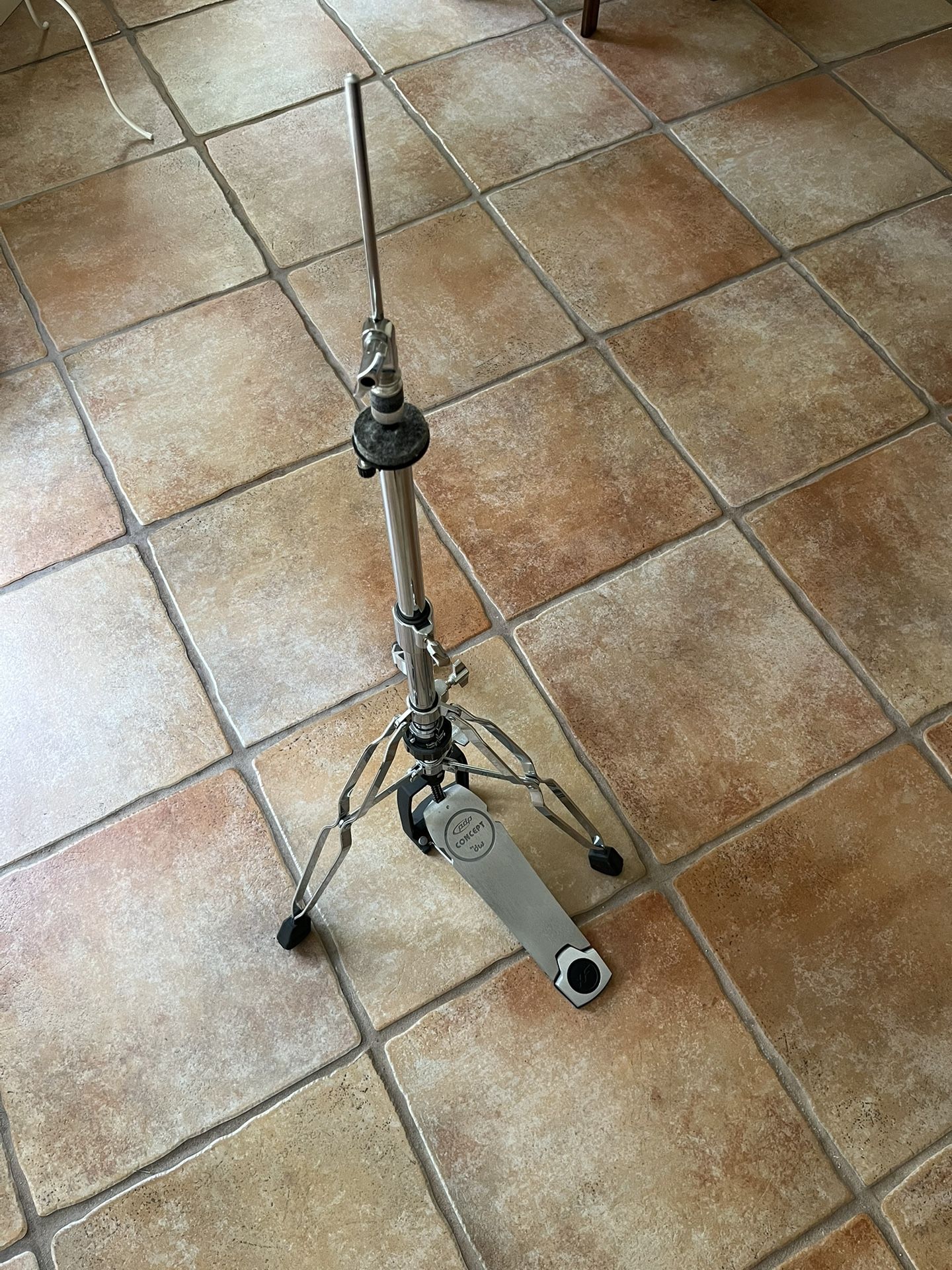 Hi-hat stand