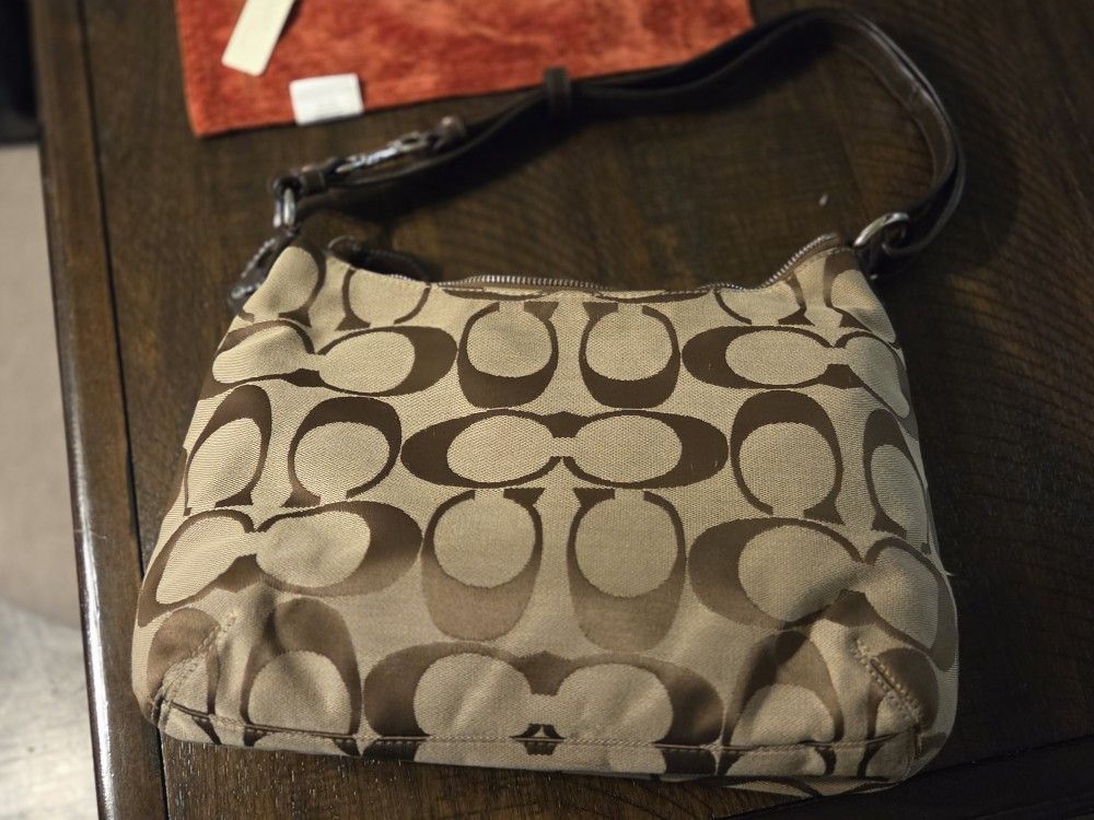 
Vintage Coach Soho hobo shoulder bag 