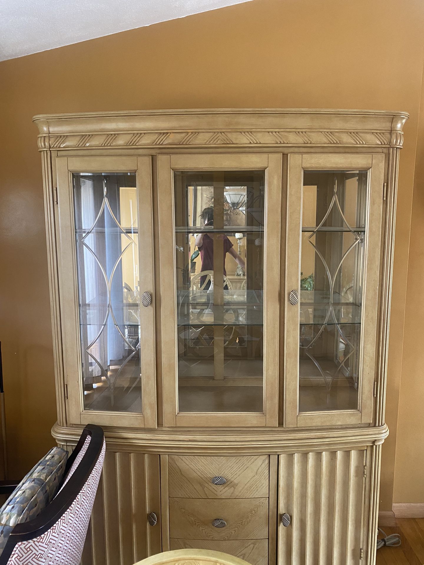 China Cabinet 