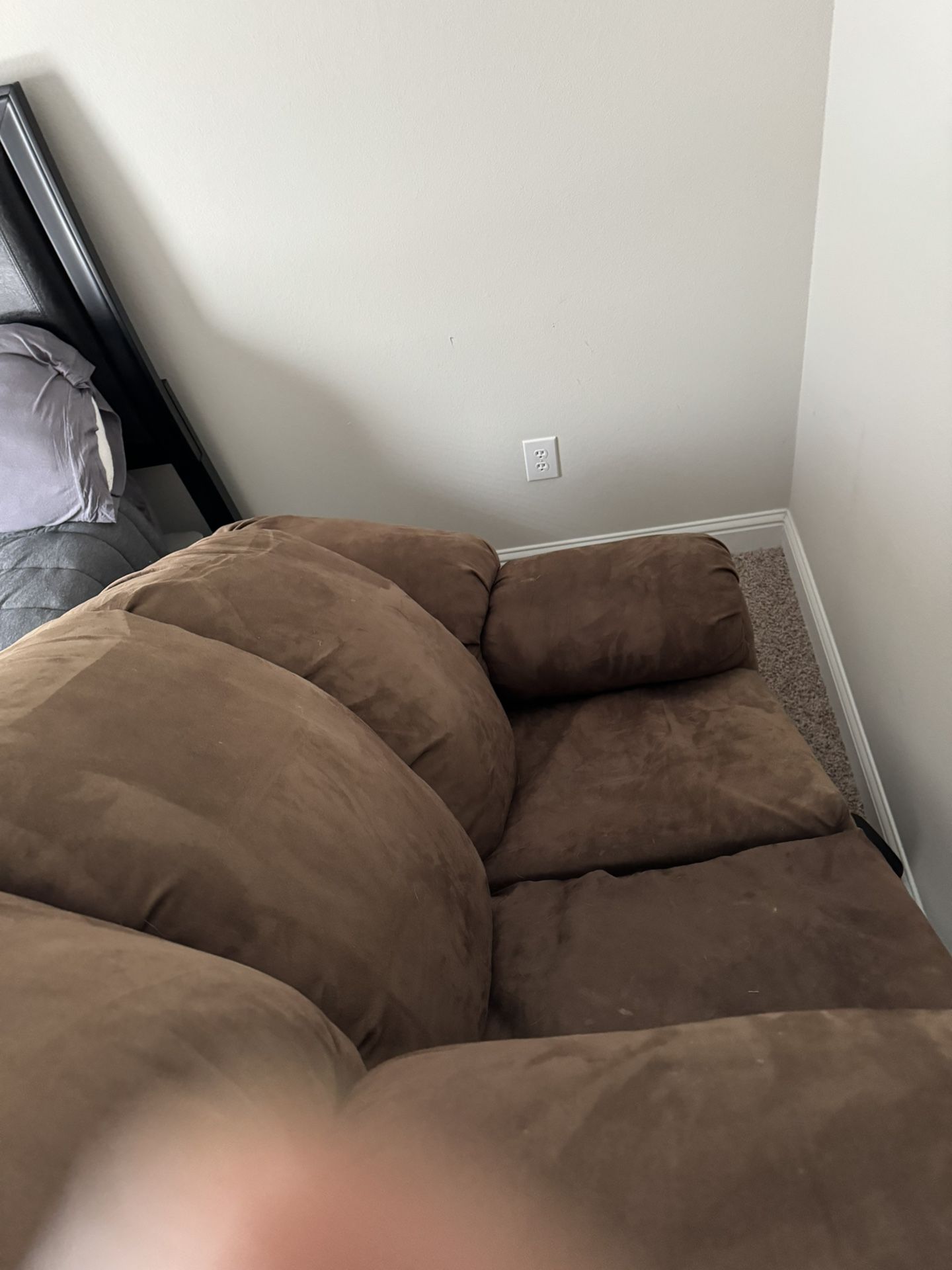 $200 Clean Couches Come And Get Em