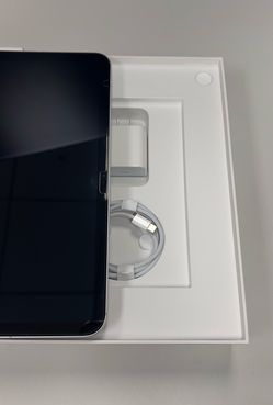 NEW iPad A16 256GB - WiFi + Cellular - Unlocked