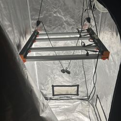 Grow Light (spider Farmer Se 3000 )Grow Tent 