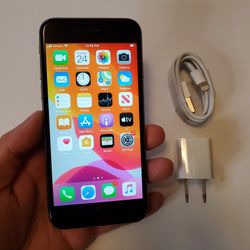 iPhone 6s - UNLOCKED - Like New  