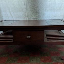 Coffee Table & 4 Side/End Tables