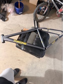 Block boi throne the goon 29 inch