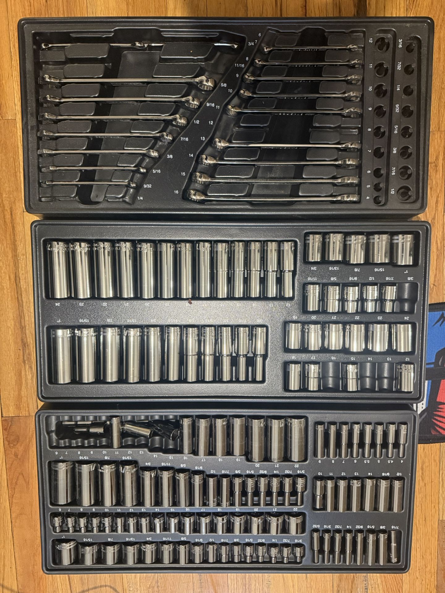 100+ Pc Craftsman Socket And Wrench Set 