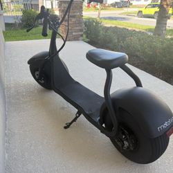MotoTec Fat Tire 2000W 60V Electric Scooter