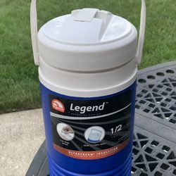 Igloo Legend 1/2 Gallon Beverage Cooler Jug Like New