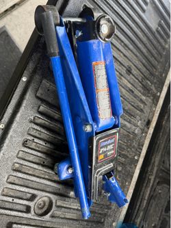 in perfect condition hydraulic  jack