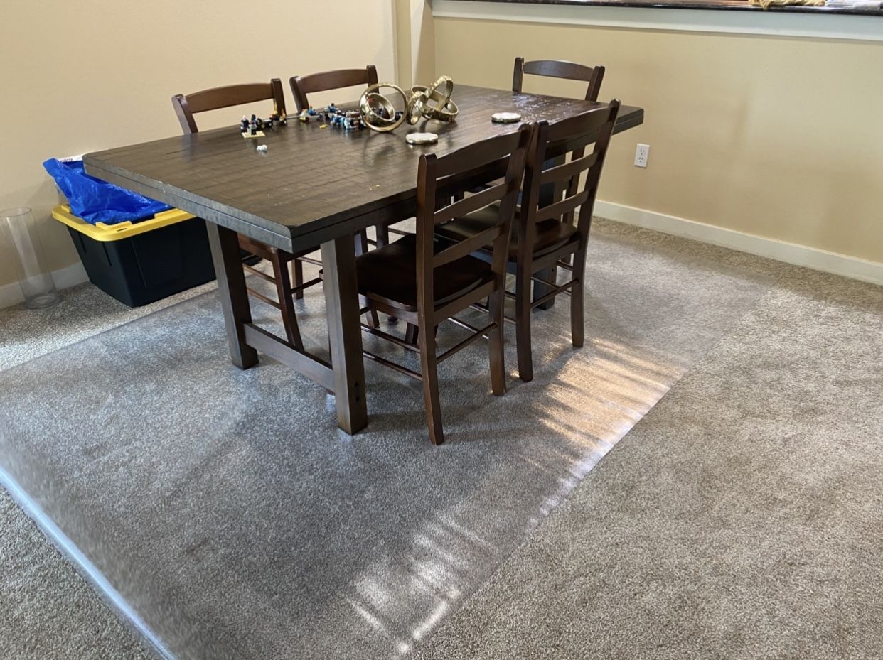 Dining Table & 6 Chairs