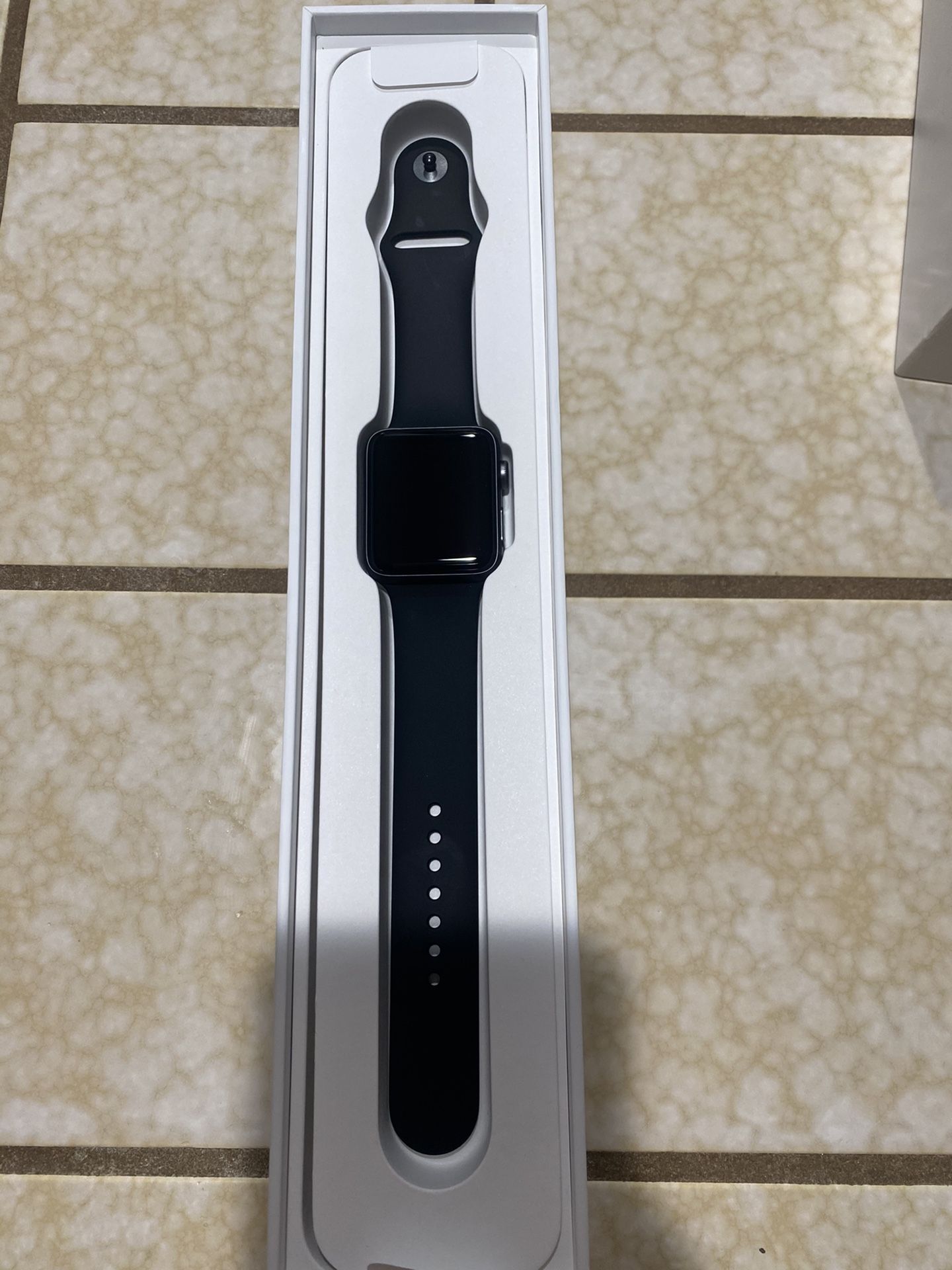 42 mm space gray apple watch. Brand new. Never used .