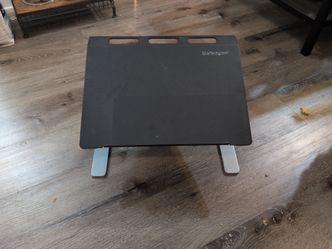 Laptop stand