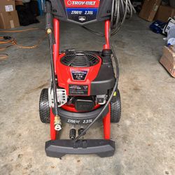 Troy Bilt 2700 PSI Pressure Washer