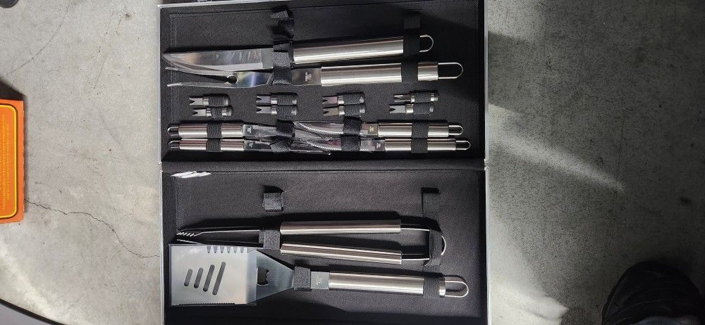 Grilling Kit With Breifcase