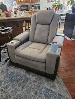 Recliner