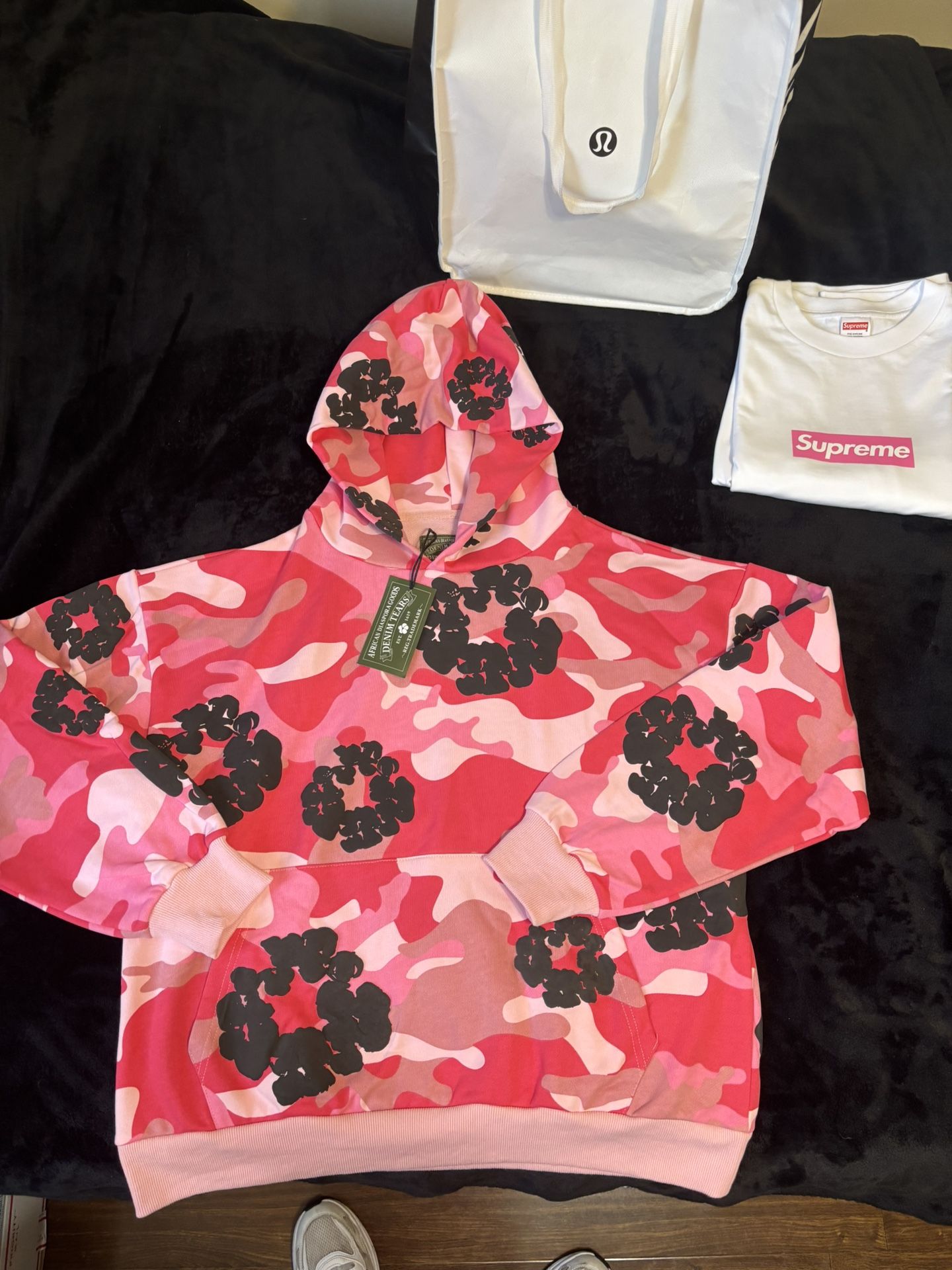 Denim Tears The Cotton Wreath Hoodie Pink Camo size s