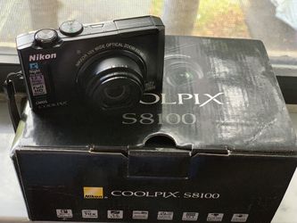 Nikon Coolpix s8100