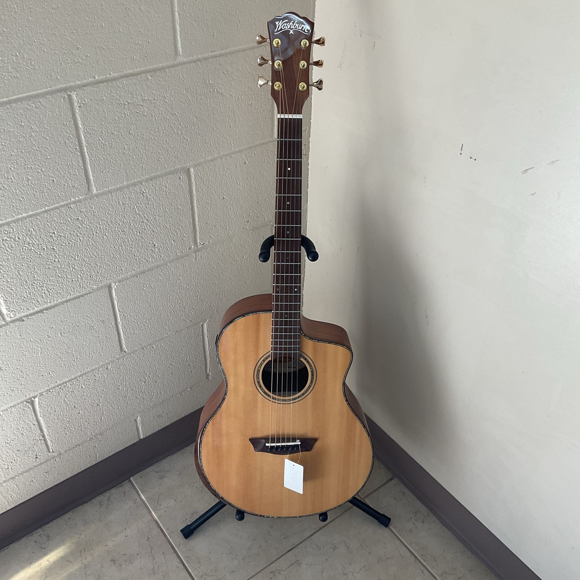 WASHBURN BTA-NATSCE-U BELLA TONO ALLURE ELITE ACOUSTIC-ELECTRIC GUITAR.
