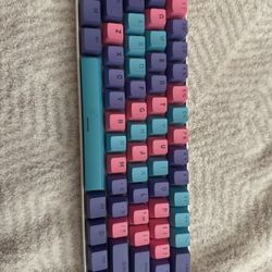 RK Royal Kludge RK61 60% Mechanical Keyboard – RGB – Compact – Custom Keycaps