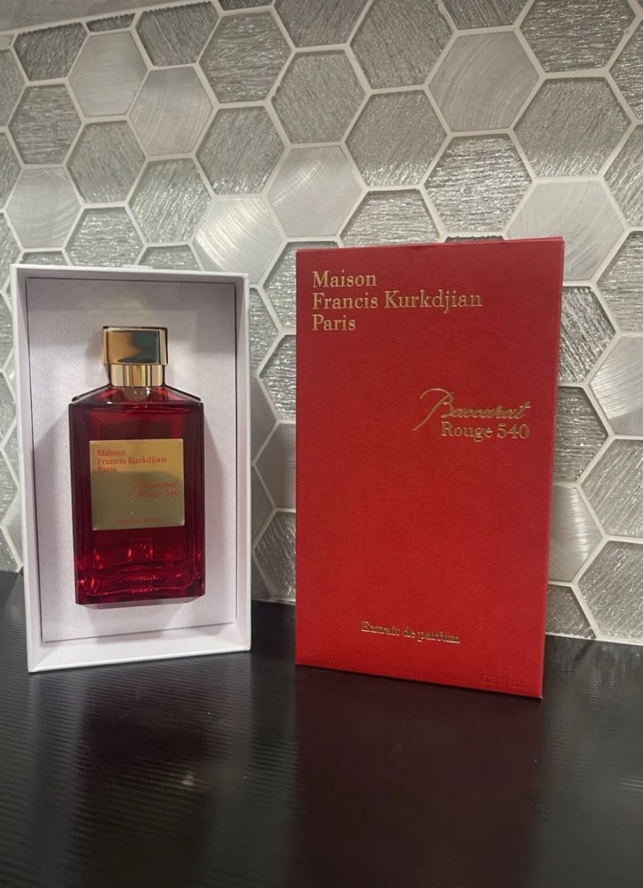 Baccarat rogue 540 6.8 oz