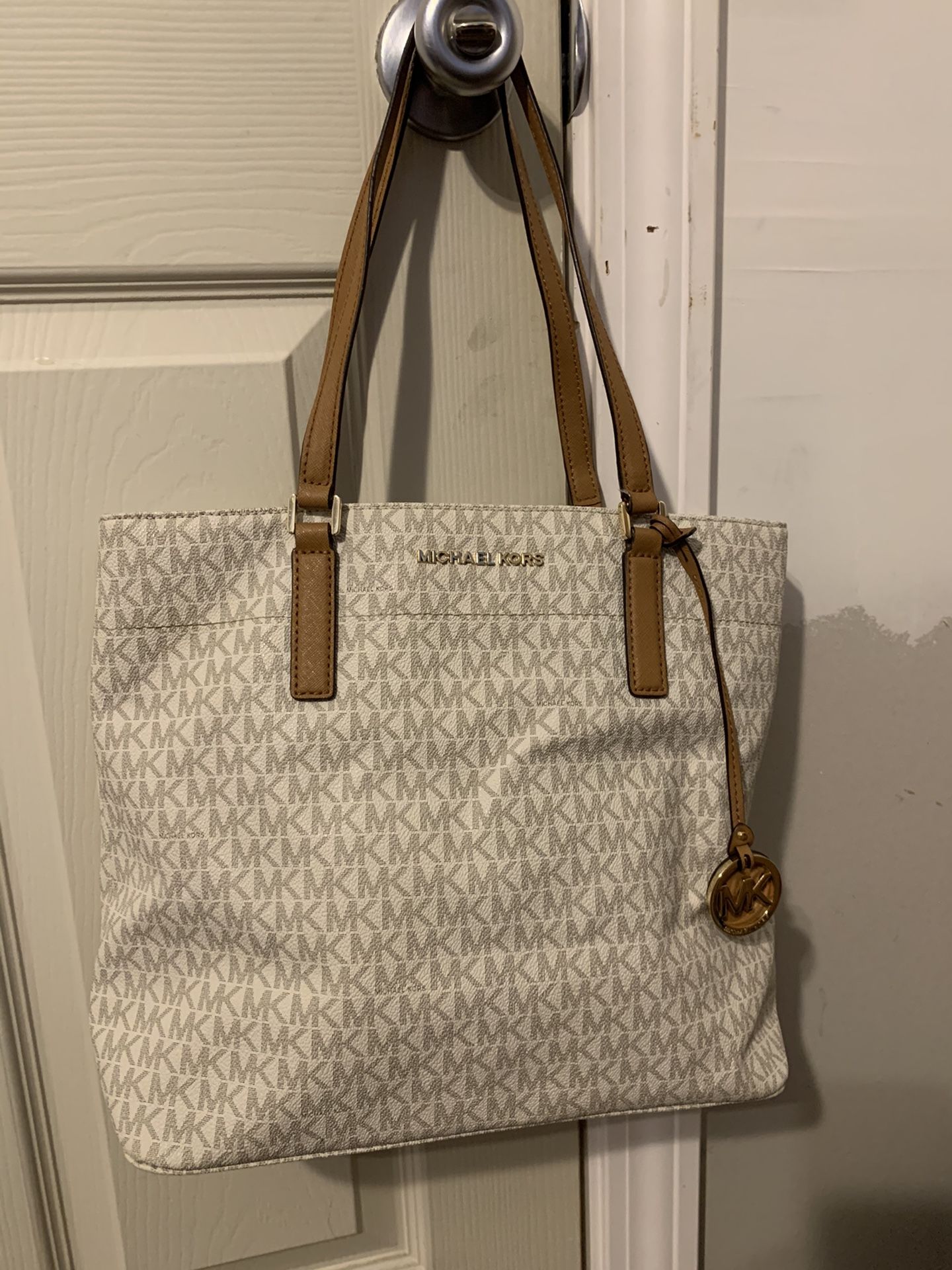 White Michael Kors Tote