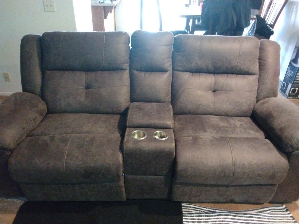Recliner Love Seat Like New No Pets  $225