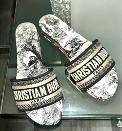 CD Sandals Size 8