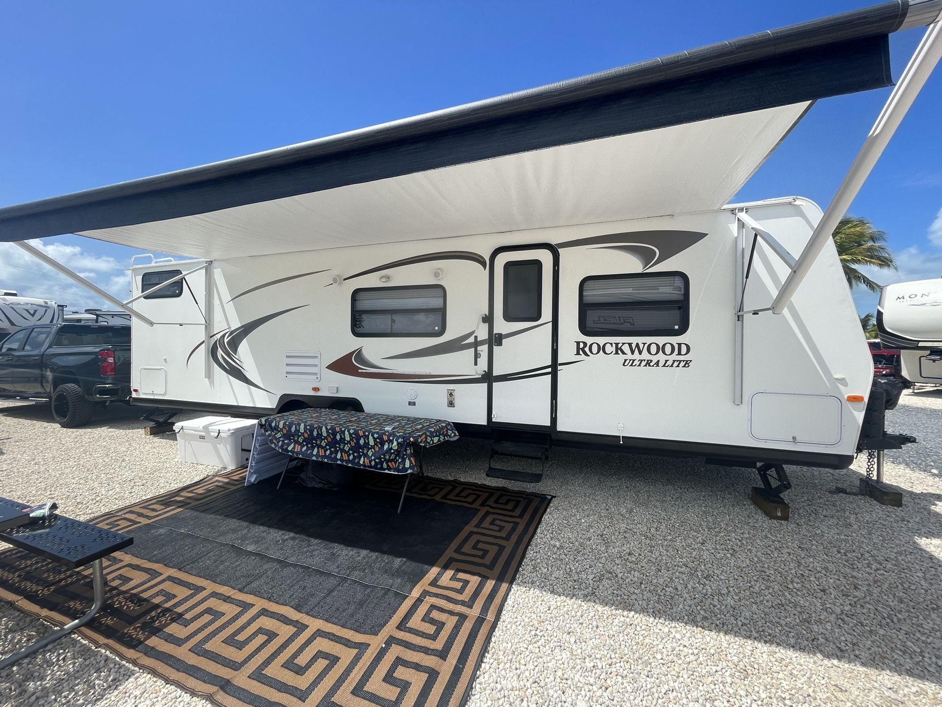 Rockwood Forest River Ultra Lite Travel Trailer