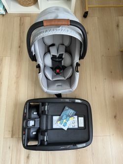 Safety 1st Infant Car Seat SLIDE DLX brand New!