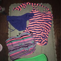 Maternity Swimsuits 