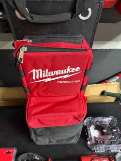 Milwaukee 6t crimper and cutting heads