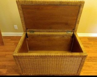 Pier 1 Lindi trunk storage table