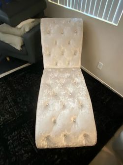 Chaise Lounge