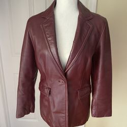 Nine West Womens Leather Jacket. Burgundy Color. Size 8.