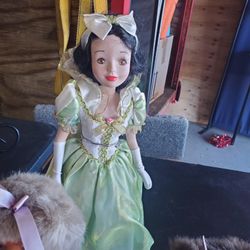 Rare PORCELAIN SNOW WHITE