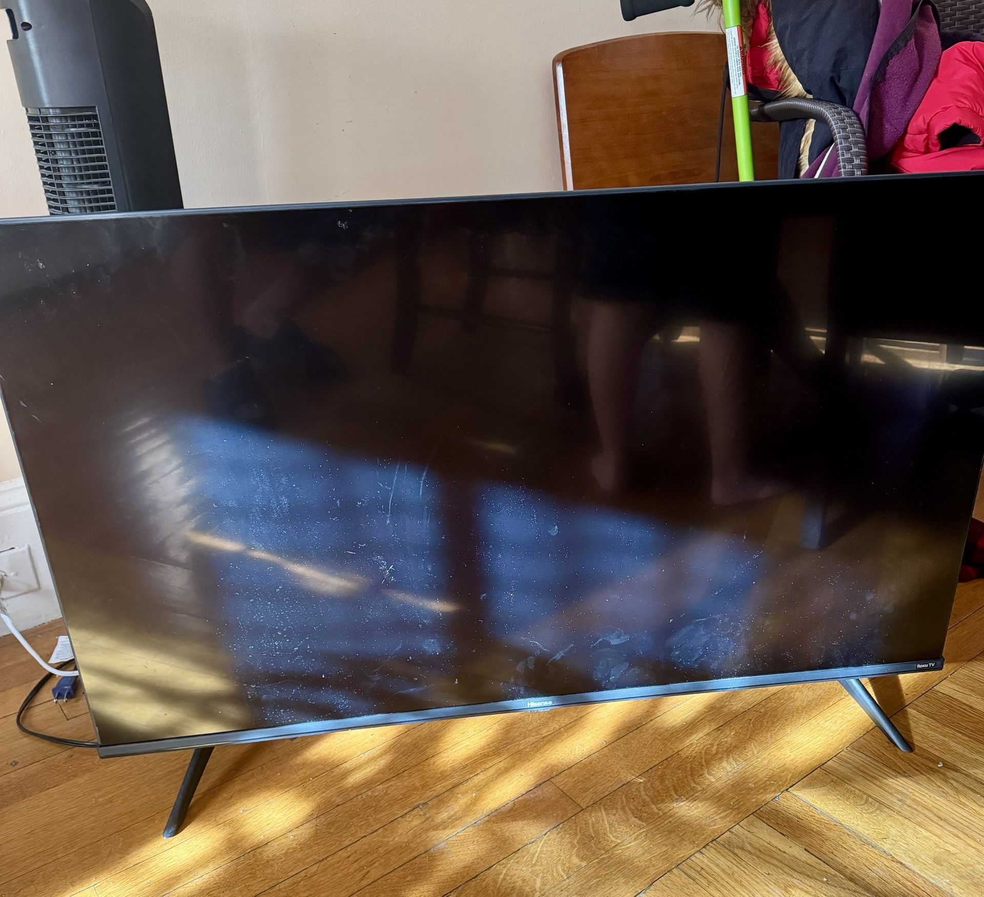 Hisense TV 43”