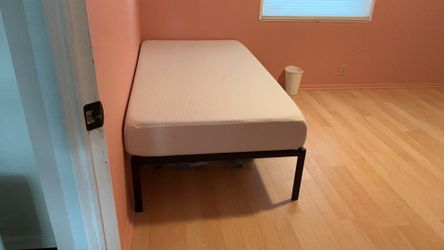 Zinus  Calm 8 “ cooling memory foam twin mattress, pressure relieving & Zinus 14”  metal frame