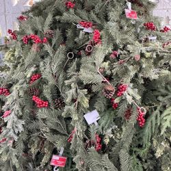 Tons Of Brand New 6ft Garland $1