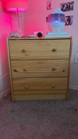 Light Wood Dresser – 3 Drawer
