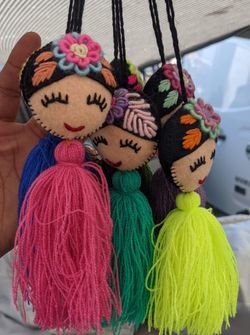Frida Tassel