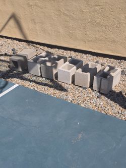 7 Concrete Blocks.