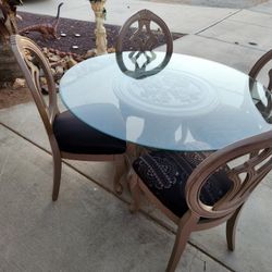 Table With 4 Chairs Really Heavy 