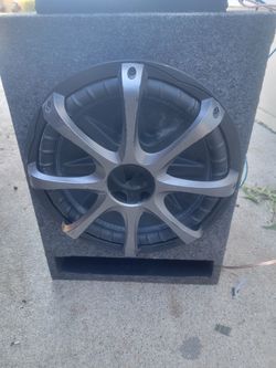 Subwoofer Kicker 12 con amplificador $150  twitters $80 amplificador nemesis $180