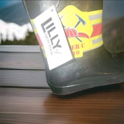 Boys Rain Boots Youth Size 1 Fireman Pull On Lilly of New York EUC