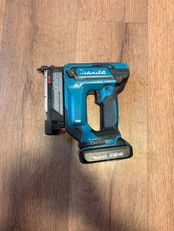 Makita cordless nailer
